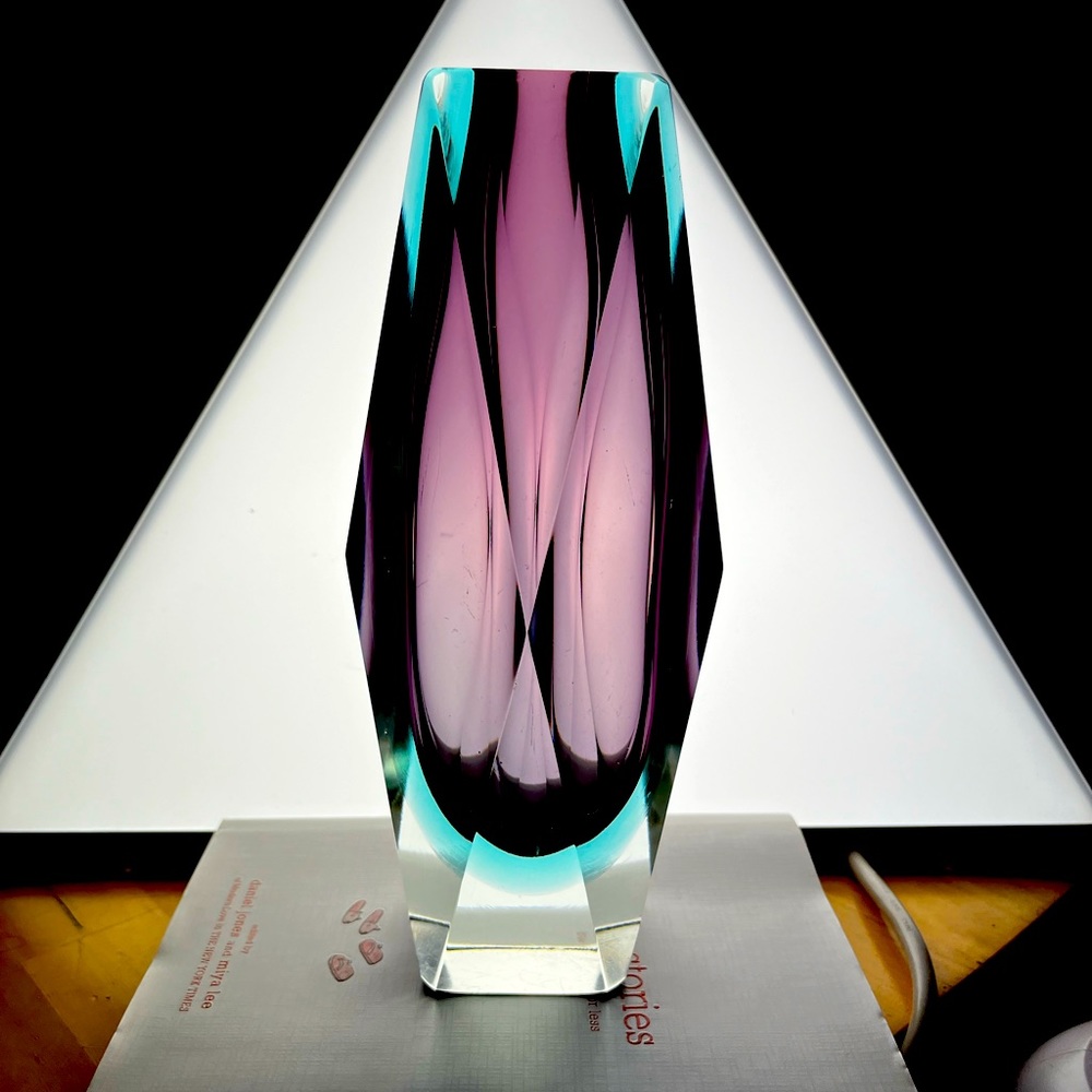 SOLD✨✨✨Vintage Murano Sommerso faceted glass vase 😍